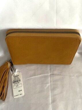 Neiman Marcus Mustard Yellow Textured Leather Tassel Clutch Wallet NWT 4x7